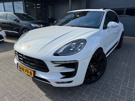 Porsche Macan 0