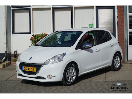Peugeot 208 0