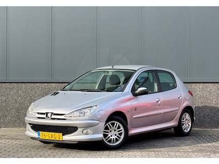 Peugeot 206 0