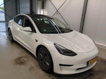 Tesla Model 3 0
