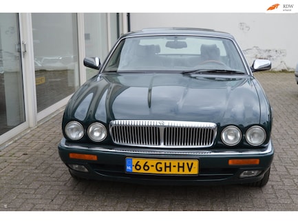 Daimler Double Six 0