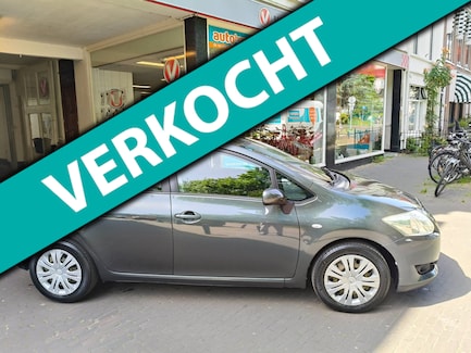 Toyota Auris 0