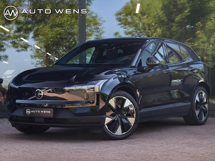 Volvo EX30 0