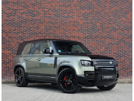 Land Rover Defender 0