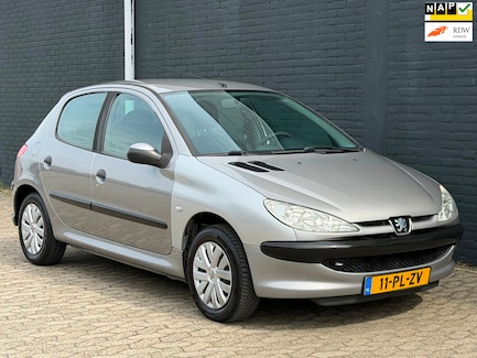 Peugeot 206 0