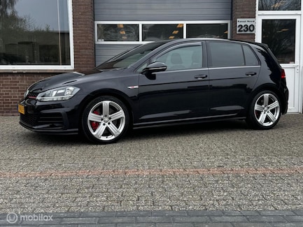 Volkswagen Golf 0