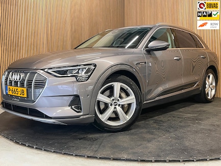 Audi E-tron 0