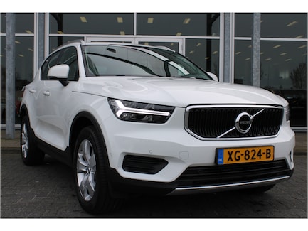 Volvo XC40 0