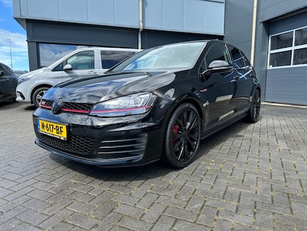 Volkswagen Golf 0