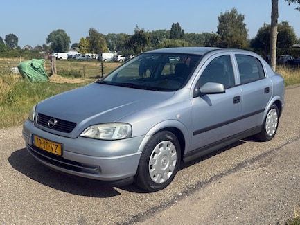 Opel Astra 0