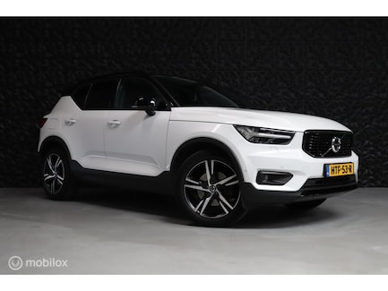 Volvo XC40 0