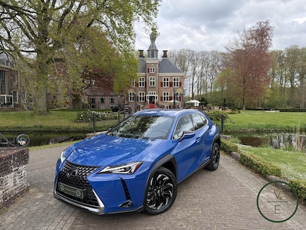 Lexus UX 0