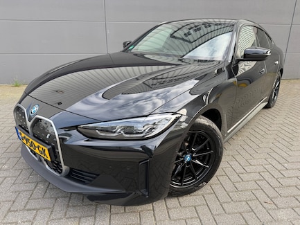 BMW i4 0