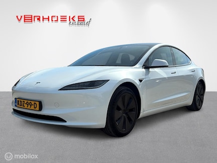 Tesla Model 3 0