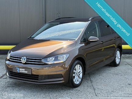 Volkswagen Touran 0