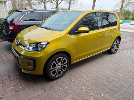 Volkswagen Up! 0