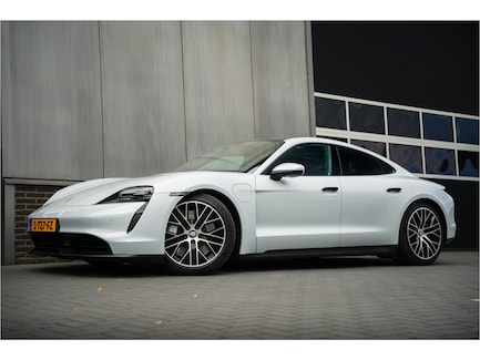 Porsche Taycan 0