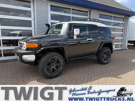Toyota FJ Cruiser 0