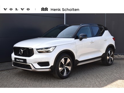 Volvo XC40 0
