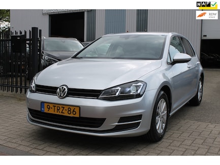 Volkswagen Golf 0