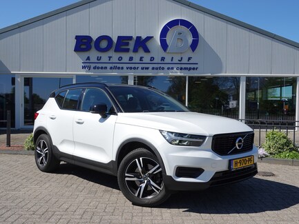 Volvo XC40 0