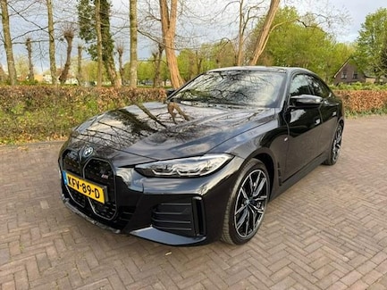 BMW i4 0