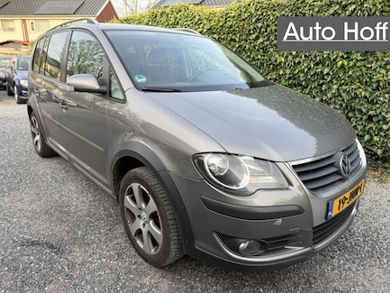 Volkswagen Cross Touran 0