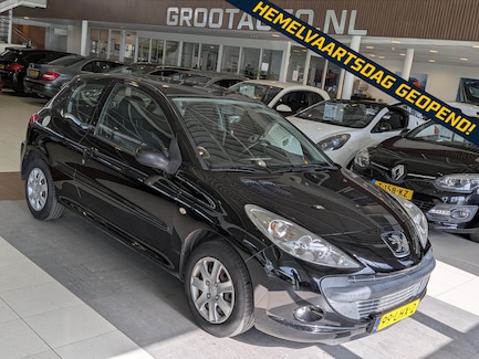 Peugeot 206+ 0