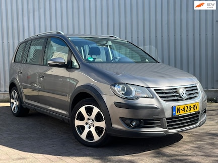 Volkswagen Cross Touran 0