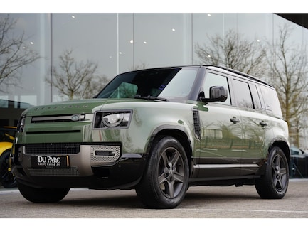 Land Rover Defender 0