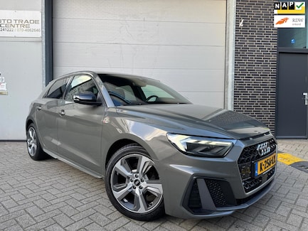 Audi A1 0
