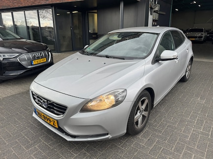 Volvo V40 0