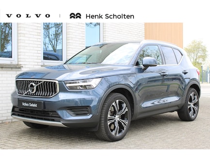 Volvo XC40 0