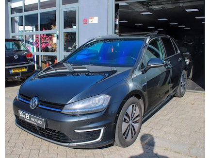 Volkswagen Golf 0