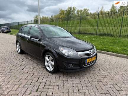 Opel Astra 0