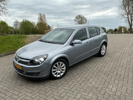 Opel Astra 0