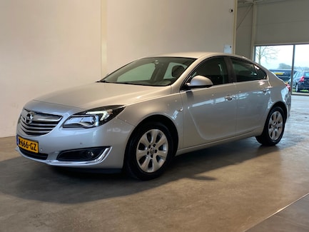 Opel Insignia 0
