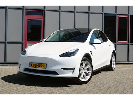 Tesla Model Y 0
