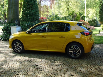 Peugeot 208 0