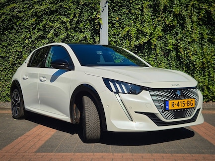 Peugeot e-208 0