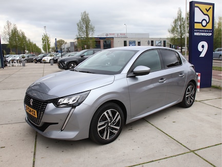 Peugeot 208 0