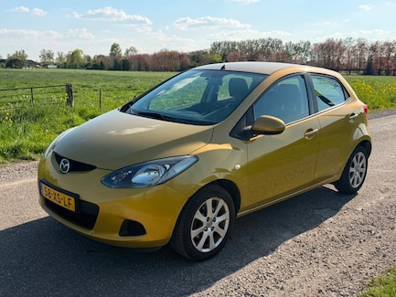 Mazda 2 0