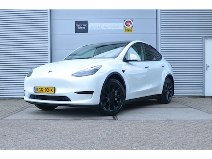 Tesla Model Y 0