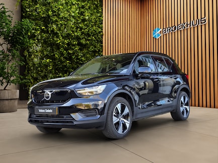 Volvo XC40 0