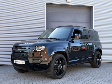 Land Rover Defender 0