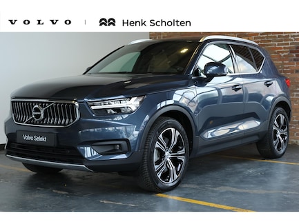 Volvo XC40 0