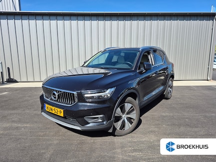 Volvo XC40 0
