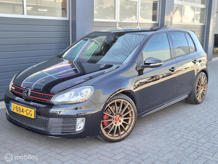 Volkswagen Golf 0