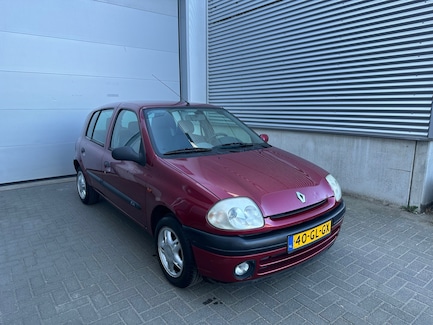 Renault Clio 0