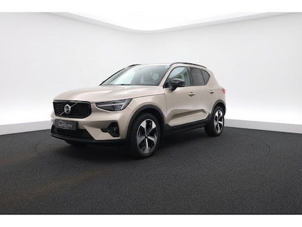 Volvo XC40 0